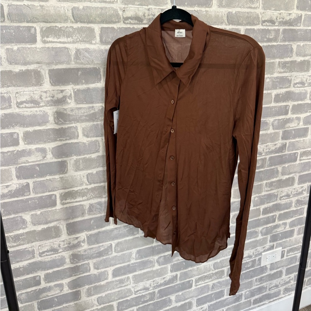 Wilfred Pose Hip long sleeve top.